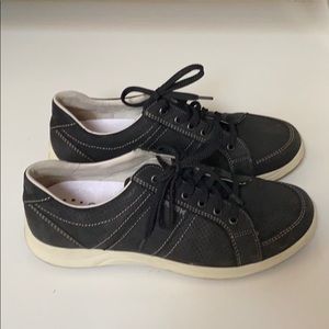 Mephisto shoes with leather tops size 8 men’s